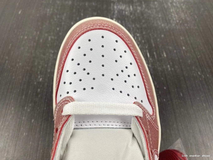 Reps LUCY OG 'RED BLACK' AIR ROOM FN0432-017 TROPHY JORDAN LOW 1 X 0716